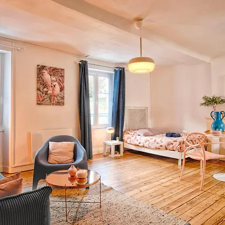 شقة Navyrose - Joli - Centre De *